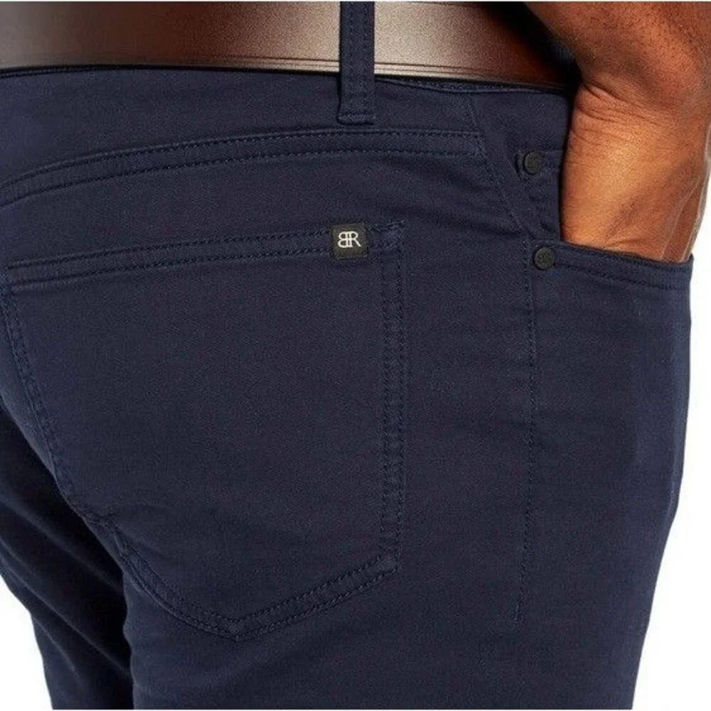 Banana Republic features banana